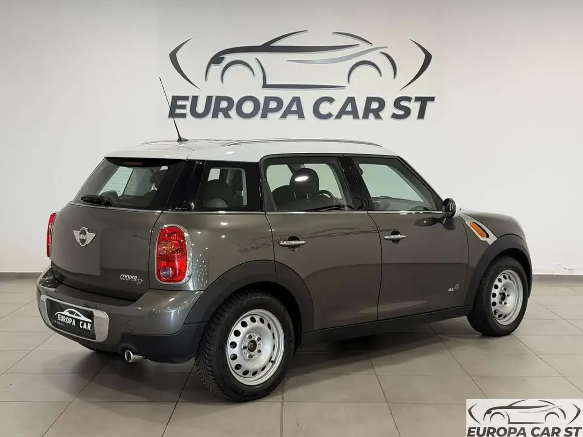 Usata Mini Cooper D Countryman 111 CV (81 kW) 2012 Marrone SUV