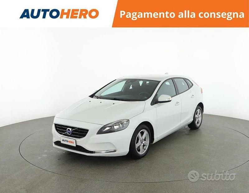 Bianco Usata 2016 Volvo V40 Kinetic Tre volumi | 11.099 € (Buon prezzo) - Immagine 1/2