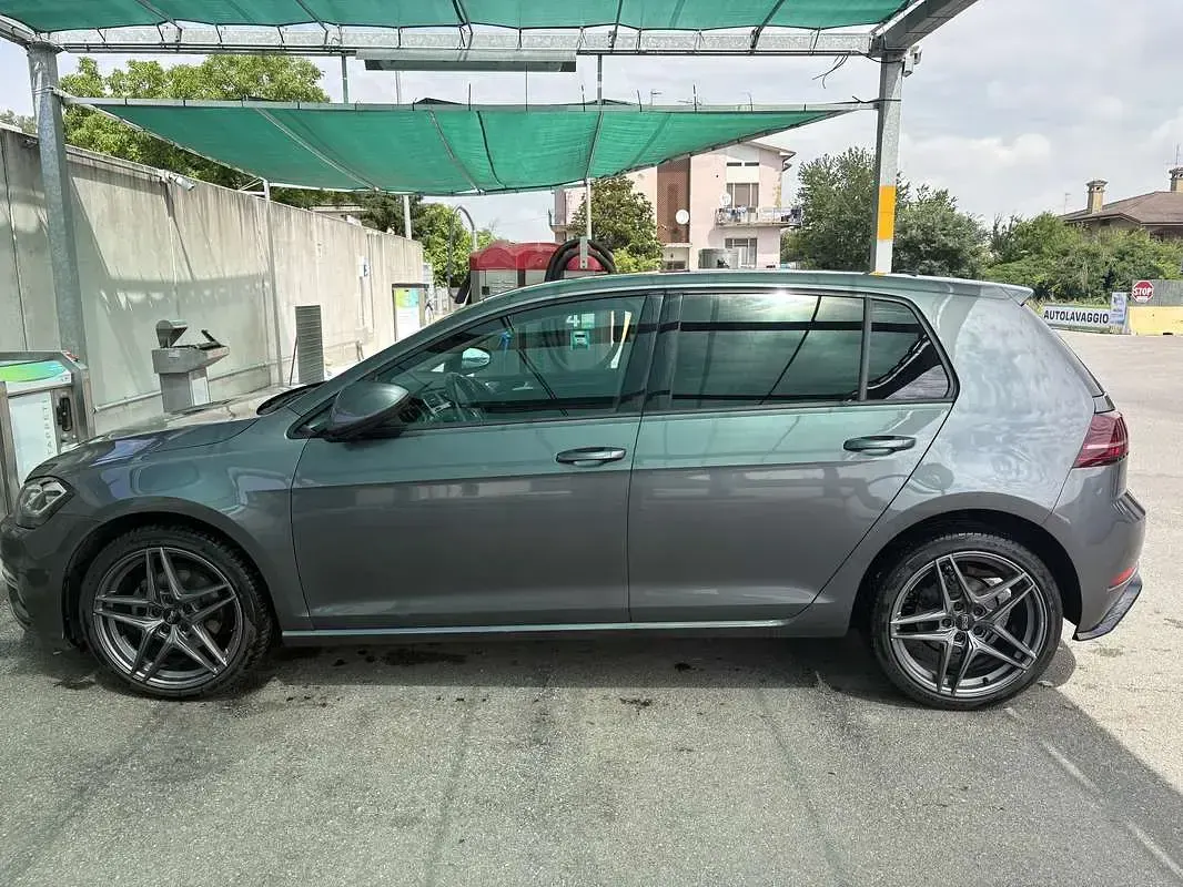 Usata VW Golf VII Business 116 CV (85 kW) 2017 Berlina