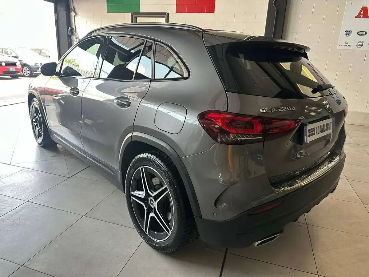 Usata Mercedes GLA220 Premium 190 CV (139 kW) 2022 Grigio SUV