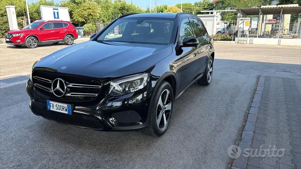 Usata Mercedes GLC250 Exclusive 204 CV (150 kW) 2018 Nero SUV