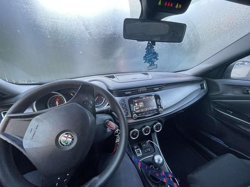 Usata Alfa Romeo Giulietta Business 105 CV (77 kW) 2014 Utilitaria