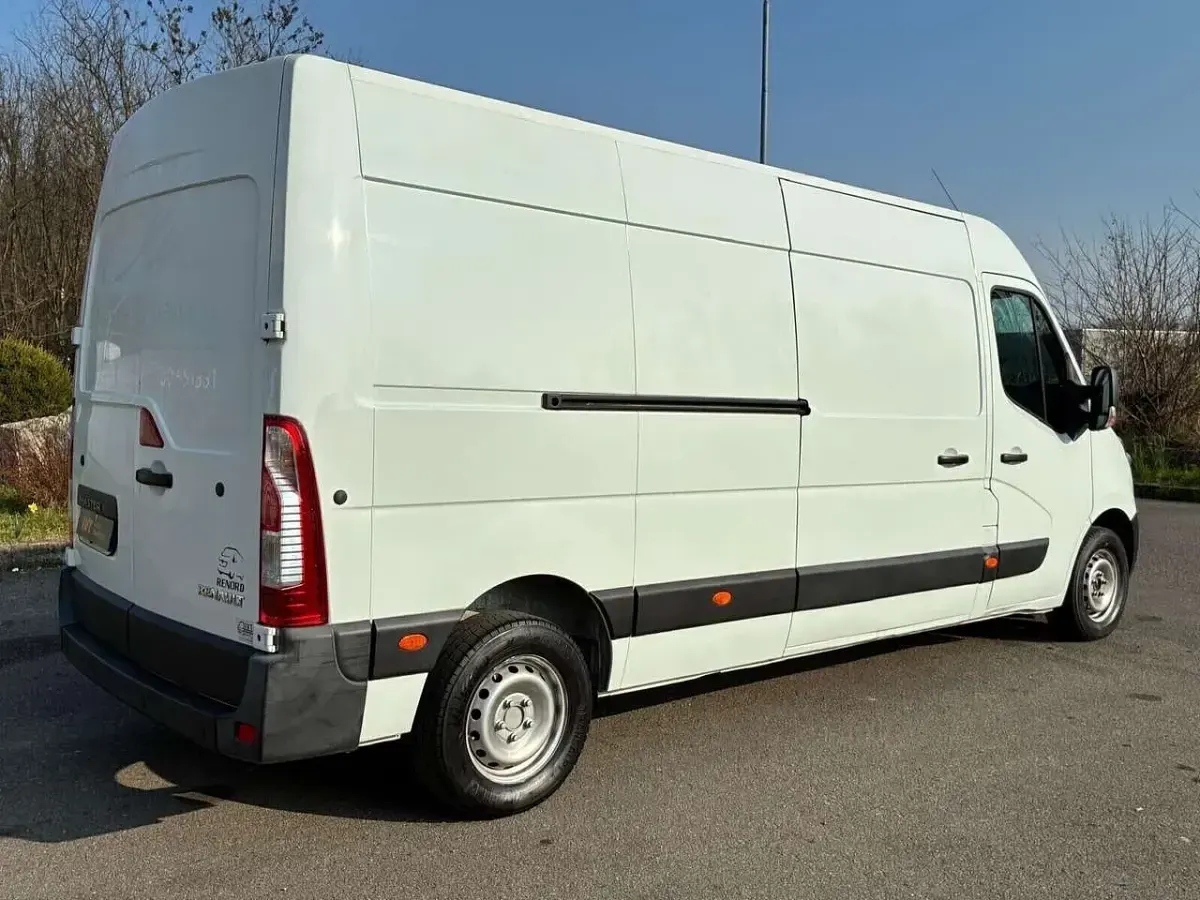 Begagnad Renault Master 145 HK (106 kW) 2017 Vit Van