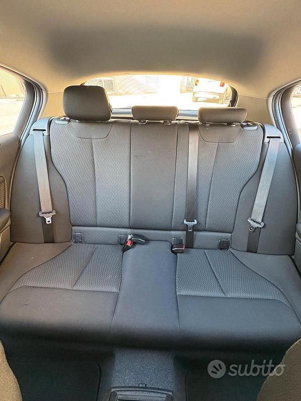 Usata BMW 118 Advantage 150 CV (110 kW) 2018 Grigio Utilitaria