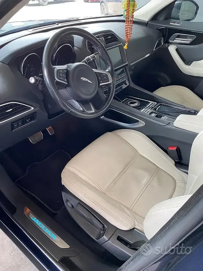 Usata Jaguar F-Pace 180 CV (132 kW) 2019 Blu SUV