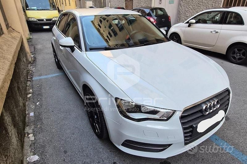 Usata Audi A3 Sportback Ambition 105 CV (77 kW) 2014 Bianco Utilitaria