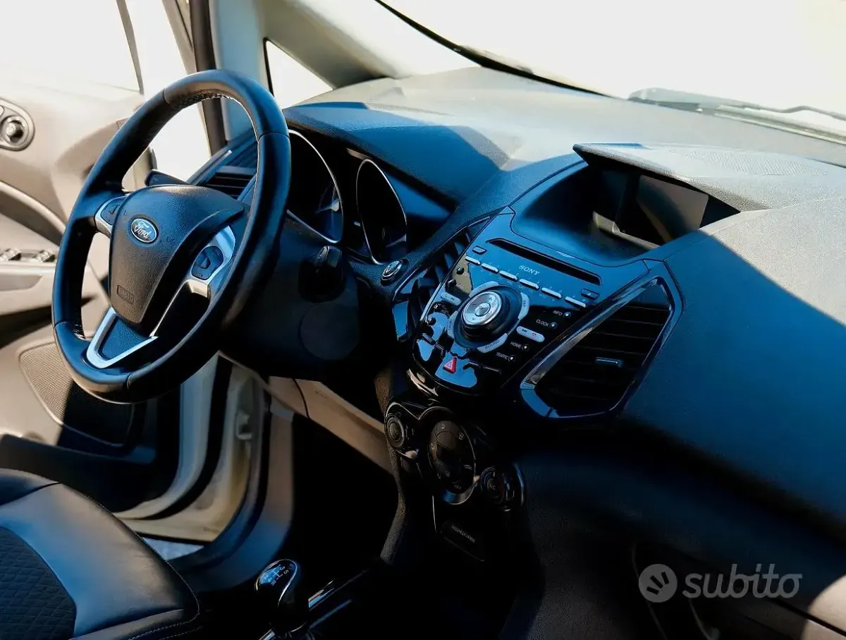 Usata Ford Ecosport 125 CV (91 kW) 2017 Bianco SUV