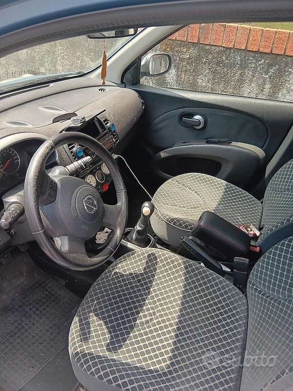 Usata Nissan Micra 86 CV (63 kW) 2006 Blu Berlina