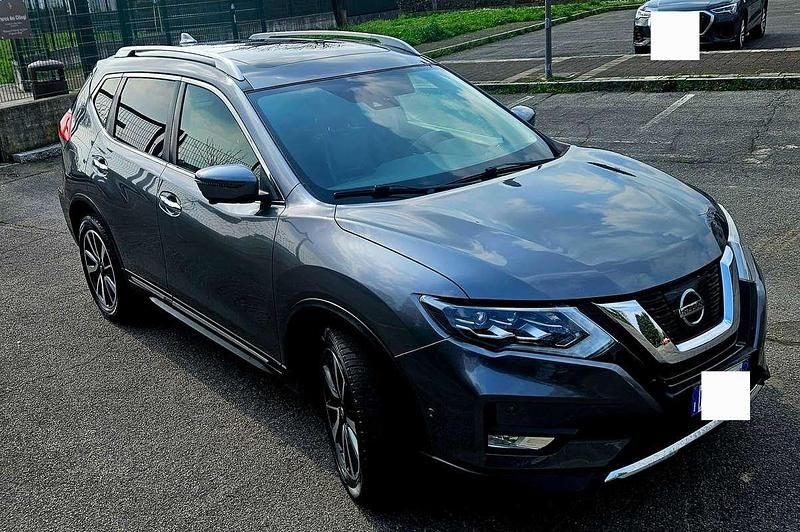 Usata Nissan X-Trail Tekna 177 CV (130 kW) 2018 Grigio SUV