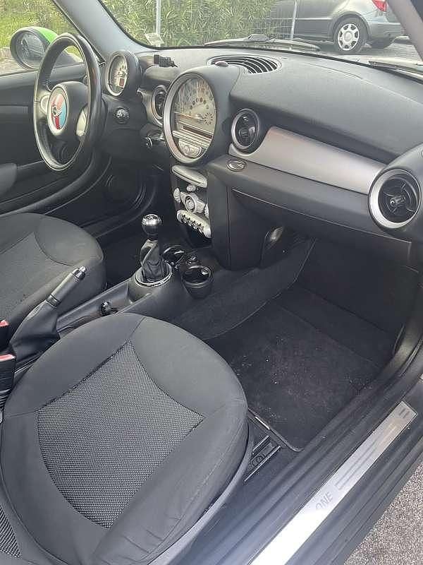Usata Mini Cooper 75 CV (55 kW) 2009 Utilitaria