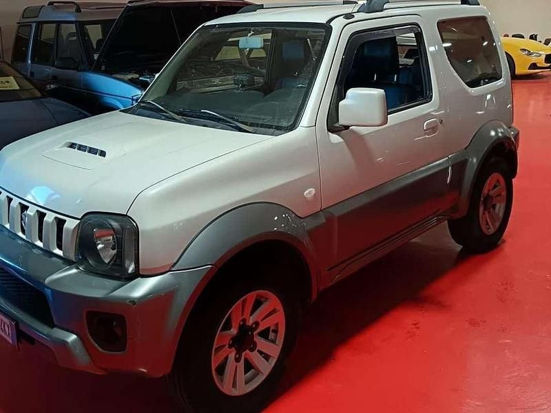Second-hand Suzuki Jimny 86 CP (63 kW) 2014 Alb SUV