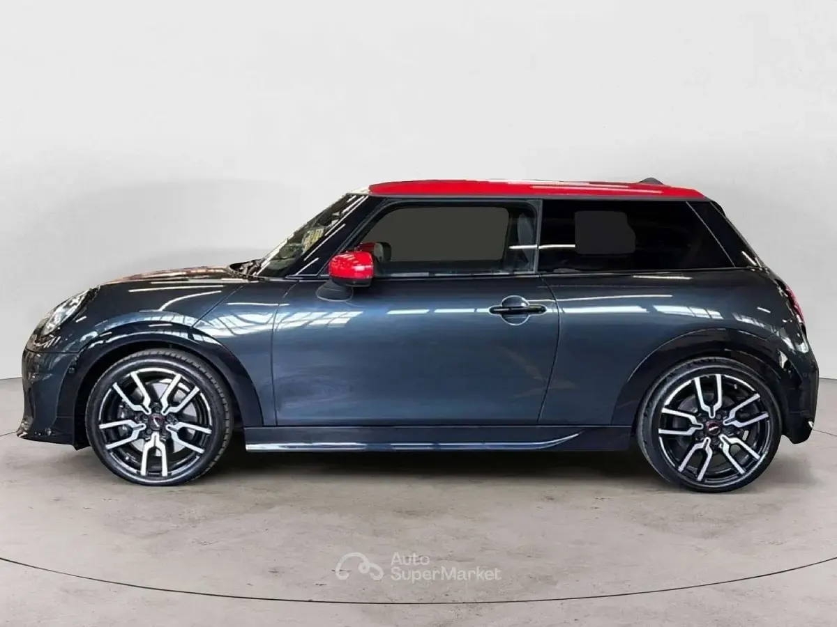 Usata Mini Cooper SE 150 kW (204 CV) 2024 Gray Utilitaria