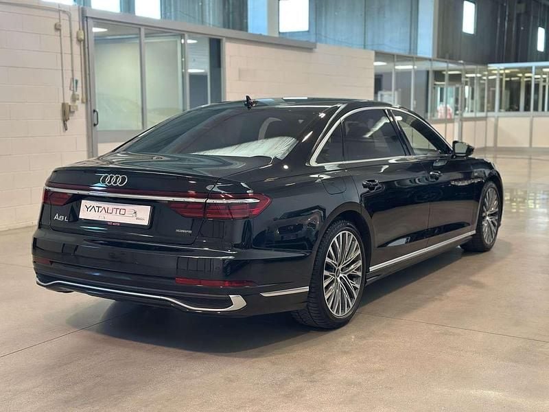 Usata Audi A8 286 CV (210 kW) 2023 Nero Berlina