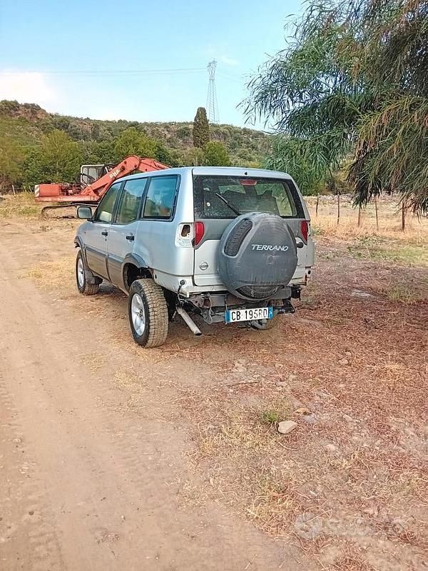 Gebraucht Nissan Terrano 154 PS (113 kW) 2002 Grau SUV