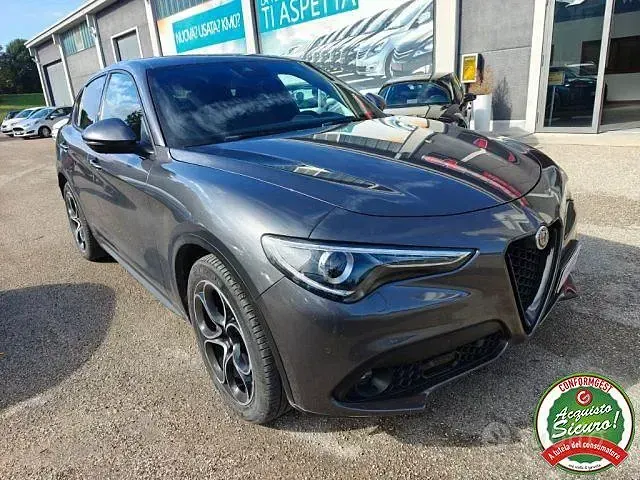 Usata Alfa Romeo Stelvio Sprint 160 CV (117 kW) 2022 Grigio SUV