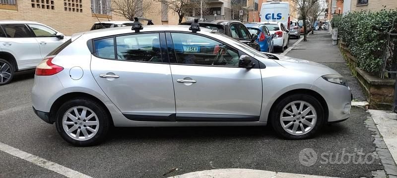 Usata Renault Mégane 110 CV (80 kW) 2011 Grigio Berlina