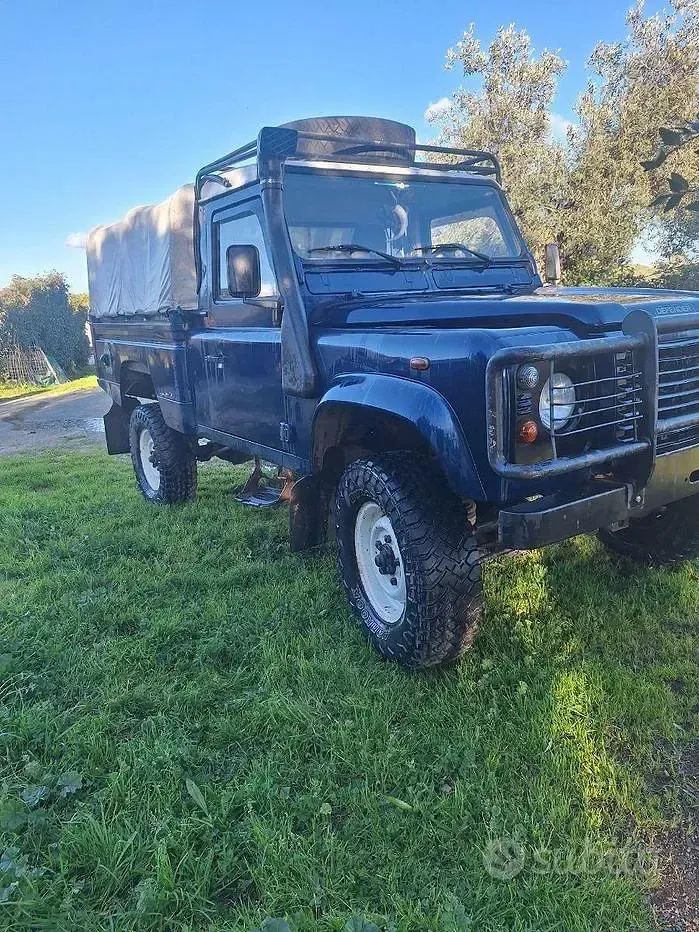 Usata Land Rover Defender 122 CV (89 kW) 2002 SUV