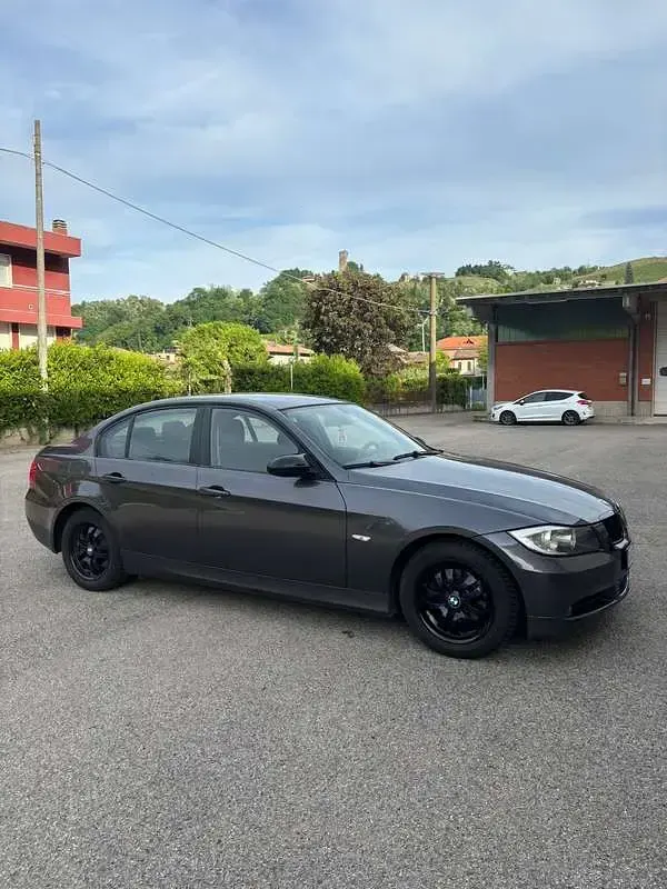 Usata BMW 320 150 CV (110 kW) 2005 Nero Berlina