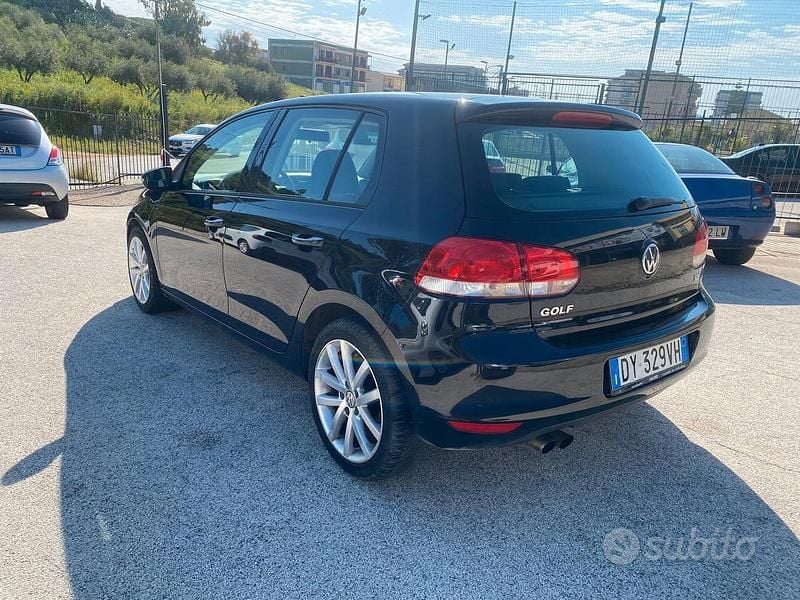 Usata VW Golf VI Highline 110 CV (80 kW) 2009 Nero Utilitaria