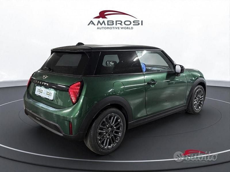 Novo Mini Cooper Favoured 114 kW (156 HP) 2025 Verde Citadino