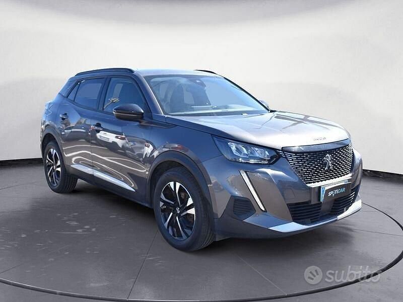Usata Peugeot 2008 Allure 110 CV (80 kW) 2022 Grigio SUV