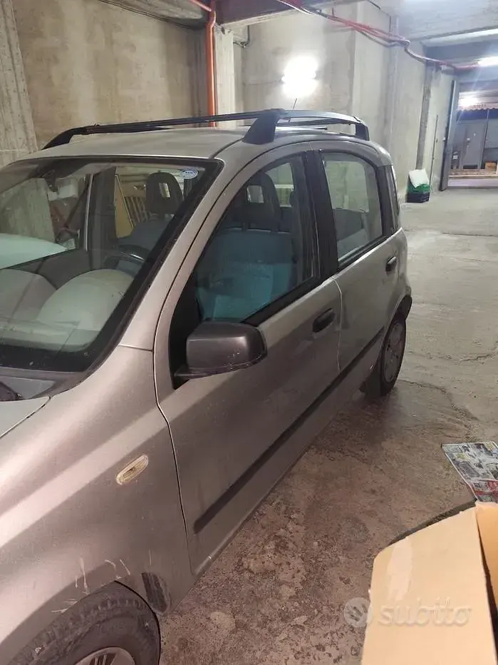 Usata Fiat Panda 69 CV (50 kW) 2006 Grigio Utilitaria