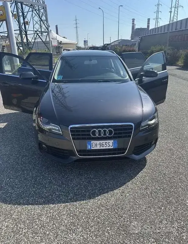Usata Audi A4 Advanced 143 CV (105 kW) 2011 Grigio Station wagon
