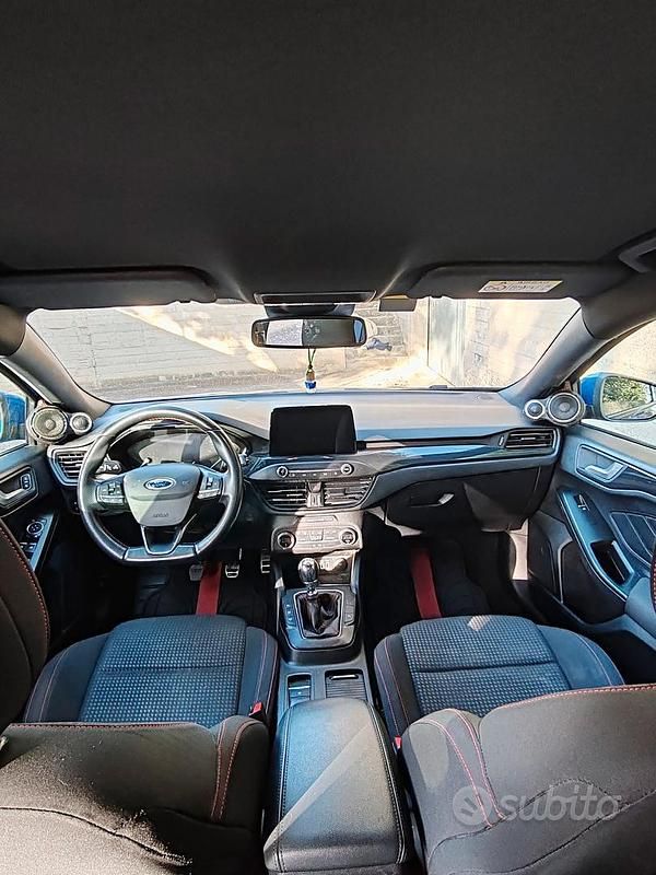 Usata Ford Focus ST-Line 120 CV (88 kW) 2020 Blu Berlina