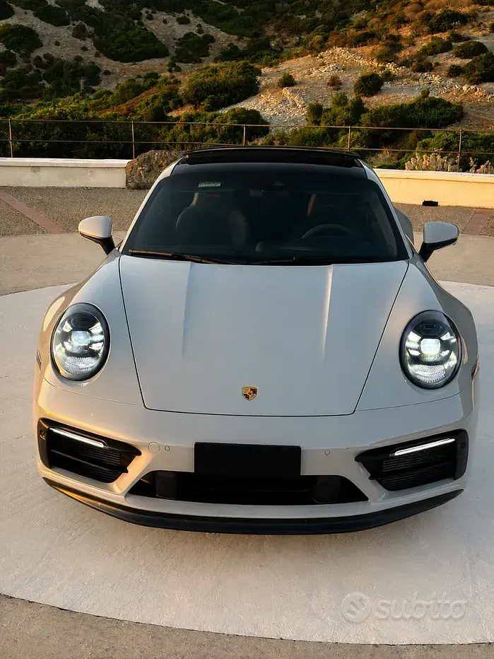 Usata Porsche 992 485 CV (356 kW) 2024 Coupé