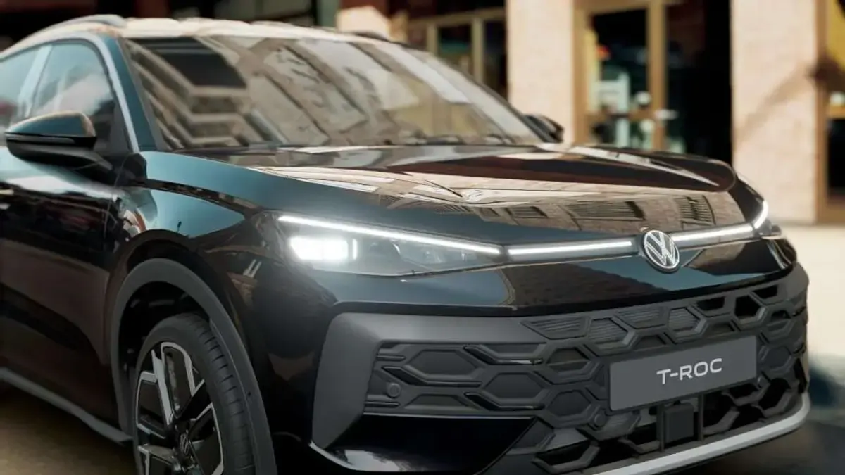 Nuova VW T-Roc Style 150 CV (110 kW) 2026 Grenadill black metallizzato SUV