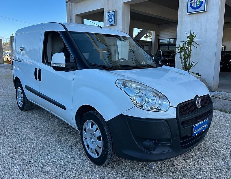 Usata Fiat Doblò 119 CV (87 kW) 2014 Bianco Monovolume