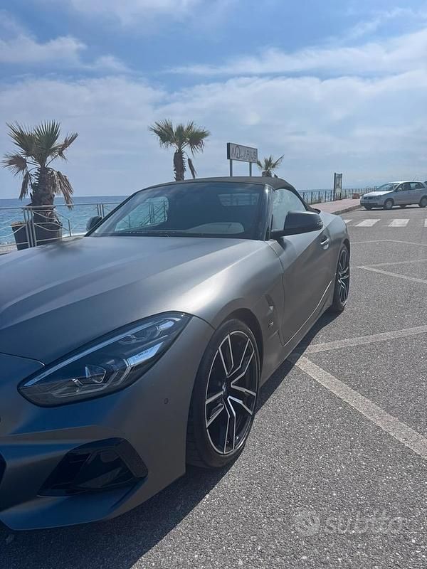 Usata BMW Z4 197 CV (144 kW) 2024 Grigio Cabrio