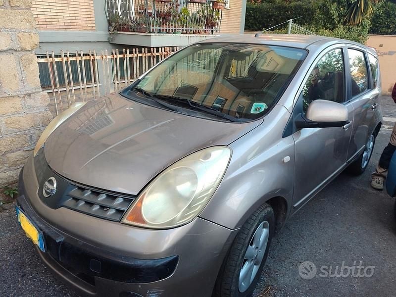 Usata Nissan Note Acenta 88 CV (64 kW) 2007 Grigio Berlina