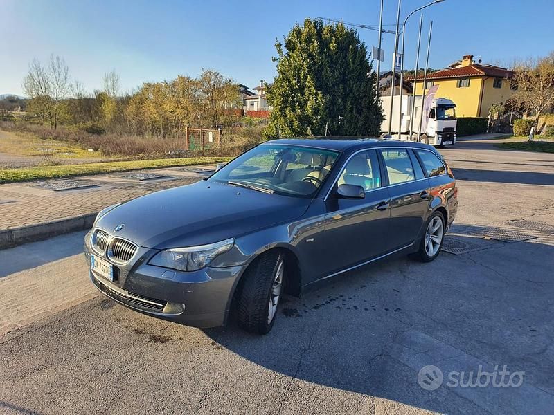Usata BMW 530 235 CV (172 kW) 2009 Grigio Station wagon