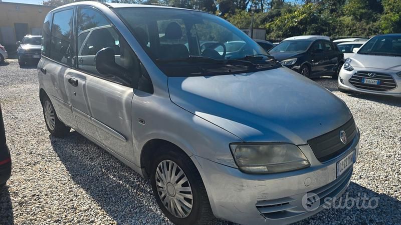 Usata Fiat Multipla Dynamic 120 CV (88 kW) 2010 Grigio Monovolume