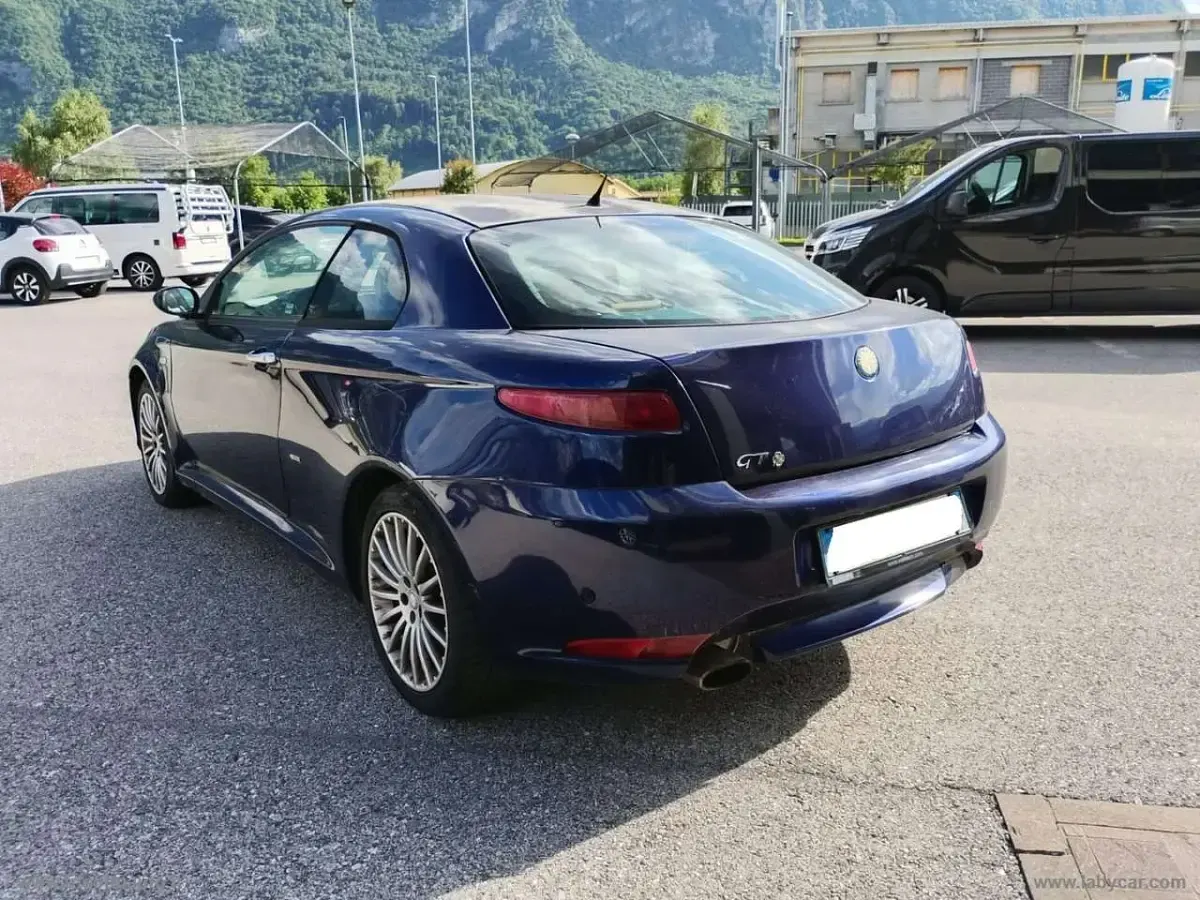 Usata Alfa Romeo GT 150 CV (110 kW) 2006 Blu/azzurro Coupé