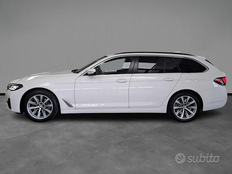 Usata BMW 520 Shadowline 190 CV (139 kW) 2020 Bianco Station wagon