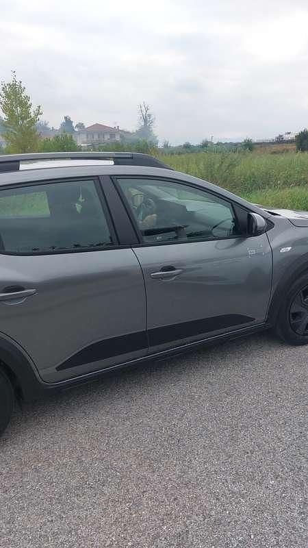 Usata Dacia Sandero Expression 91 CV (66 kW) 2024 Grigio Berlina