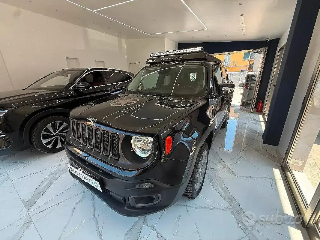 Usata Jeep Renegade Limited 140 CV (102 kW) 2016 Nero SUV