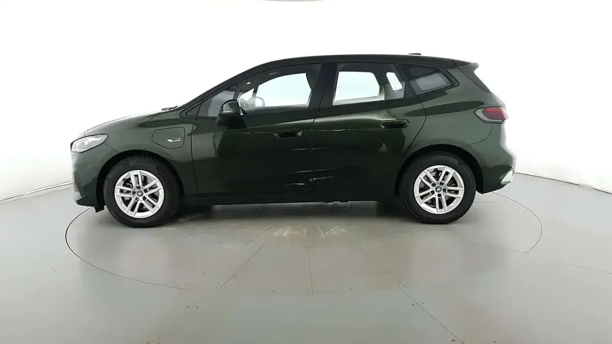 Usata BMW 225 Active Tourer 136 CV (100 kW) 2022 Verde tioman/grigio manhattan Monovolume