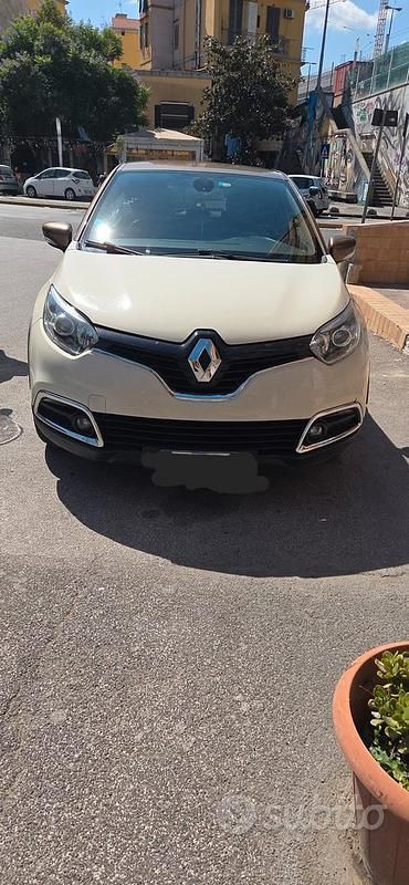 Usata Renault Captur 110 CV (80 kW) 2016 Bianco SUV