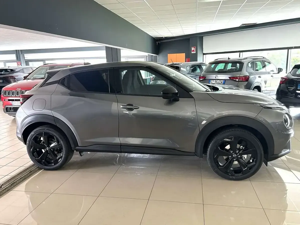 Nuova Nissan Juke N-Connecta 114 CV (83 kW) 2026 Grigio SUV