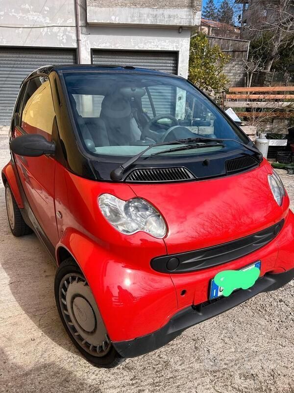 Rosso Usata 2004 Smart ForTwo Cabrio Cabrio | 2000 € (Ottimo prezzo) - Immagine 1/4