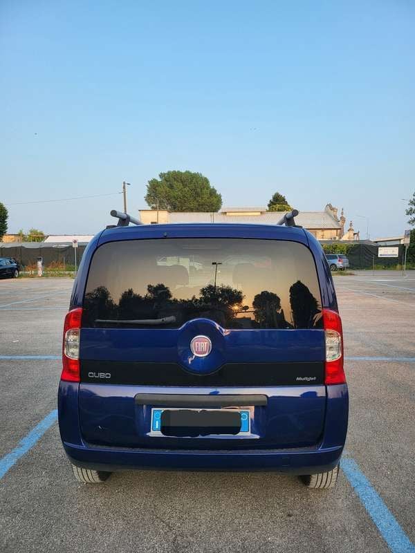 Usata Fiat Qubo Active 75 CV (55 kW) 2011 Blu Monovolume