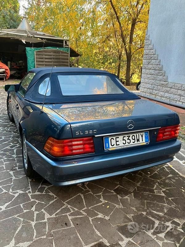 Usata Mercedes SL320 231 CV (169 kW) 1995 Blu/azzurro Cabrio