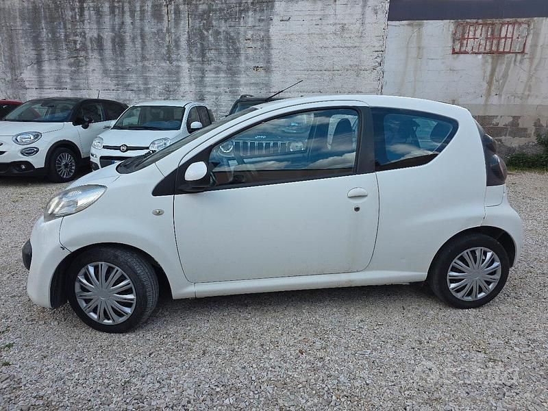 Usata Citroën C1 55 CV (40 kW) 2013 Bianco Utilitaria