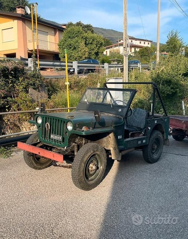 Verde Usata 1960 Jeep Willys | 7000 € - Immagine 1/4