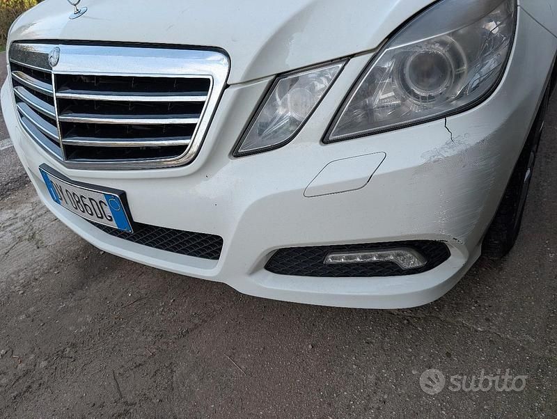 Usata Mercedes E350 2010 Bianco Berlina