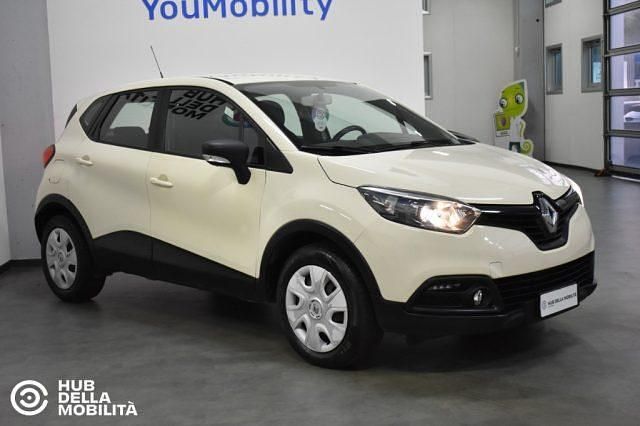 Usata Renault Captur Zen 90 CV (66 kW) 2016 Beige SUV
