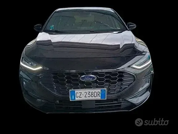 Usata Ford Focus ST 115 CV (84 kW) 2025 Nero Berlina
